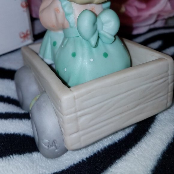 PRECIOUS MOMENTS Wishing You A World Of Peace - Picture 6 of 9